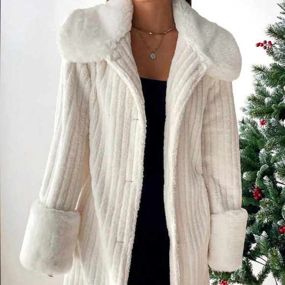 Borg Collar Fuzzy Cuff Coat - Picture 2 of 8